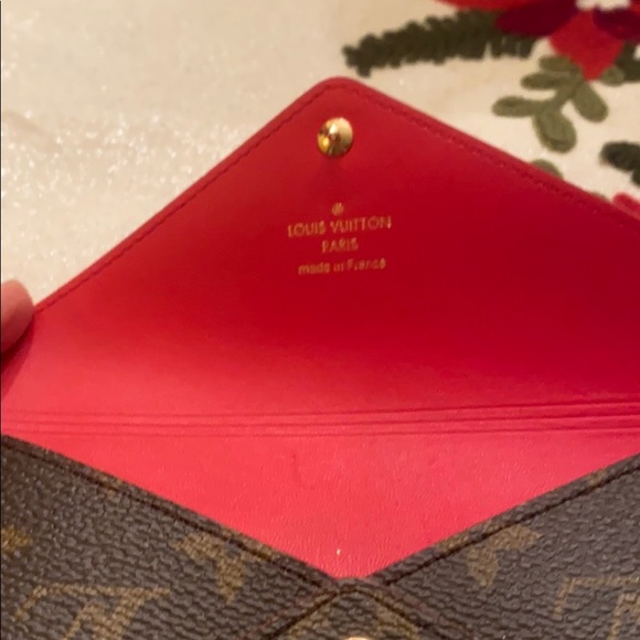 Authentic Louis Vuitton pouch - Picture 6 of 7